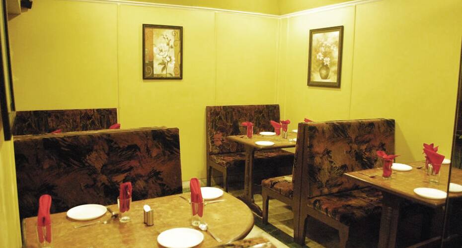Hotel Royal, Ahmedabad 4